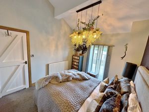 Photo 24- click for photo gallery